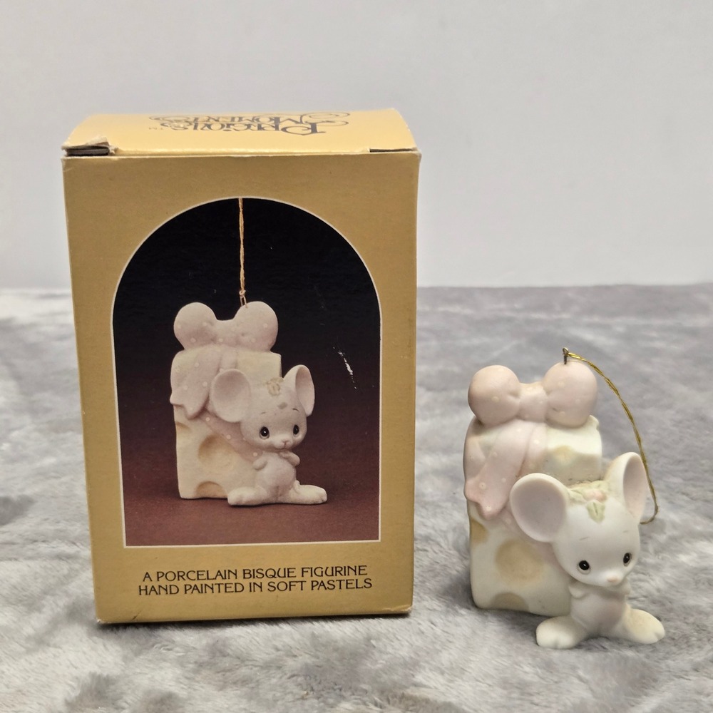 Precious Moments Enesco Mouse with Cheese Ornament 1982 Vintage E-2381 Boxed
